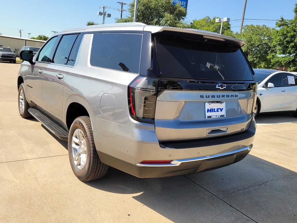 New 2026 Chevrolet Suburban LT SUV