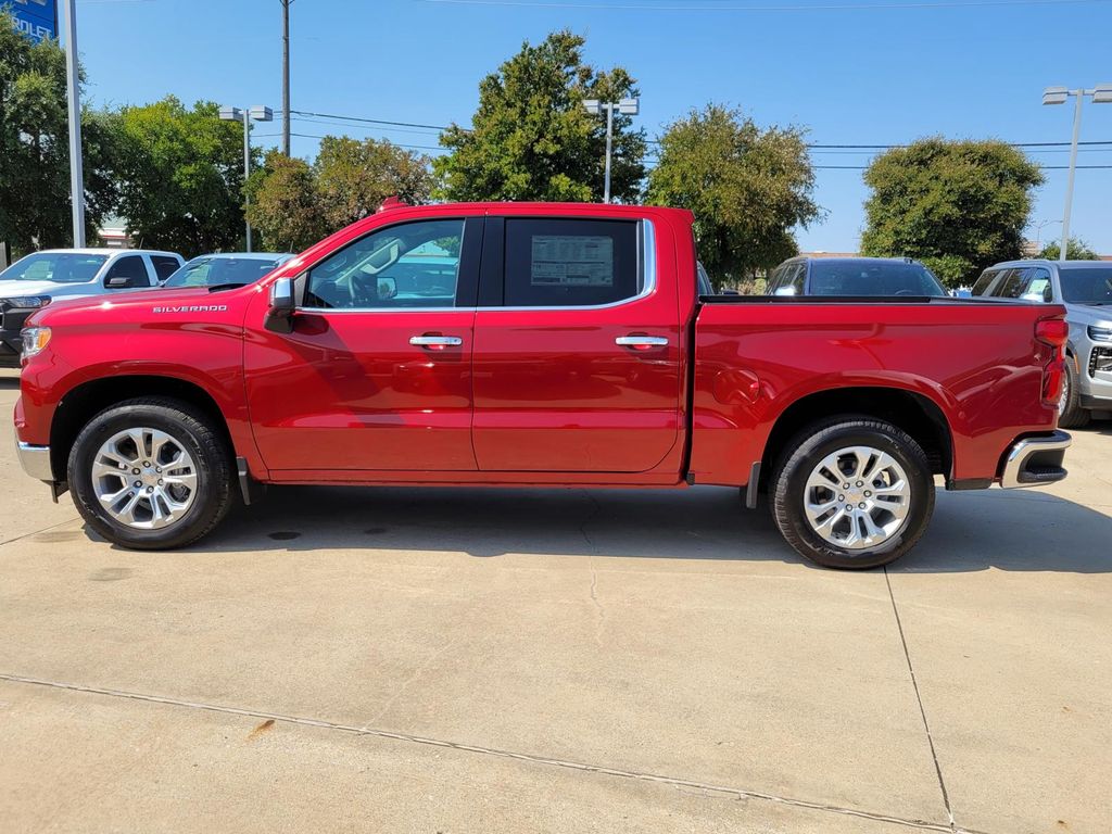2025 Chevrolet Silverado 1500 LTZ photo 2