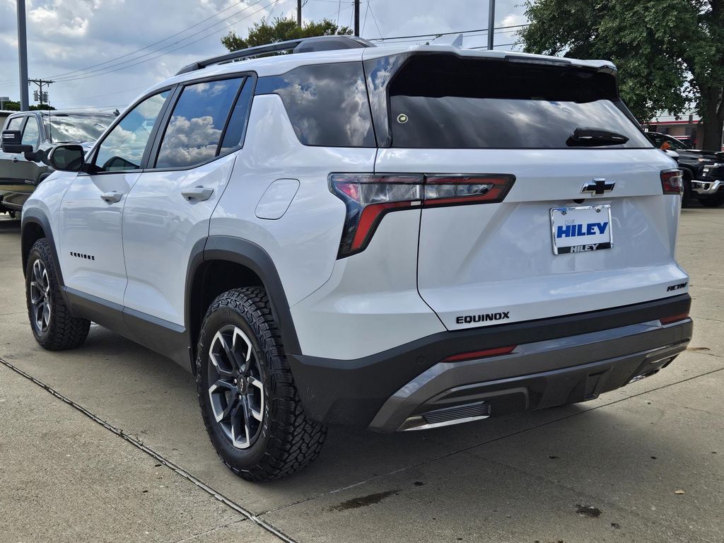 2026 Chevrolet Equinox ACTIV photo 3