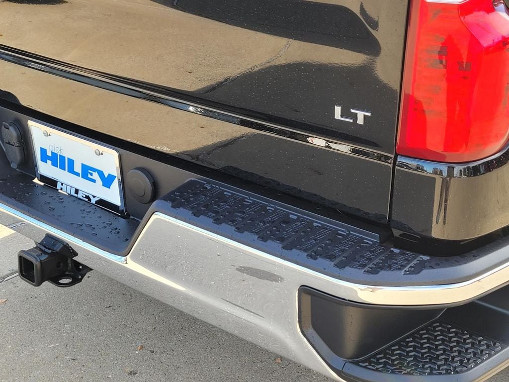 2026 Chevrolet Silverado 1500 LT photo 4