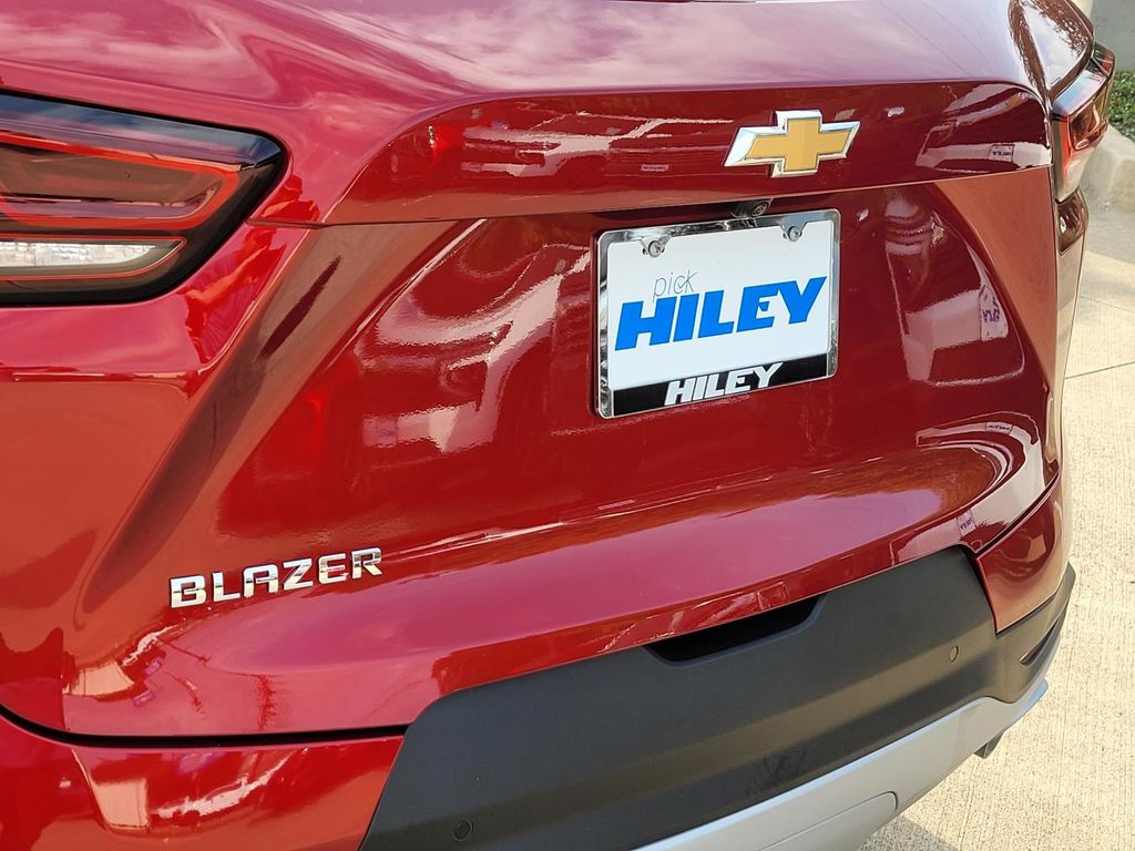 2026 Chevrolet Blazer 2LT photo 3