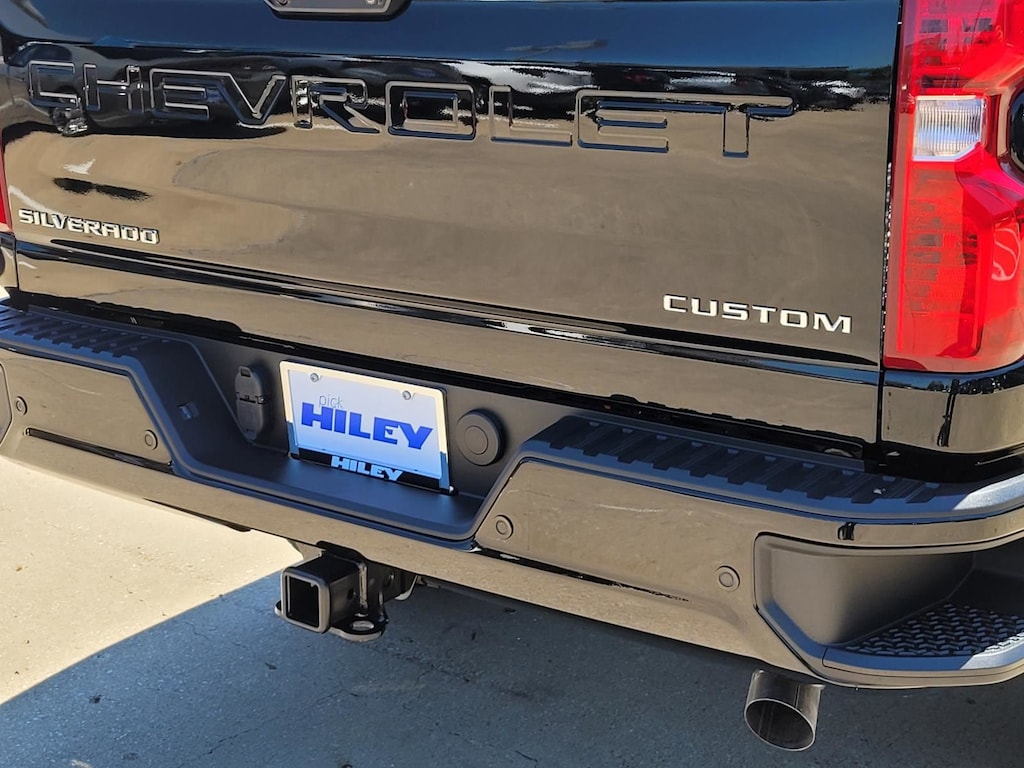 New 2026 Chevrolet Silverado 2500HD Custom Truck