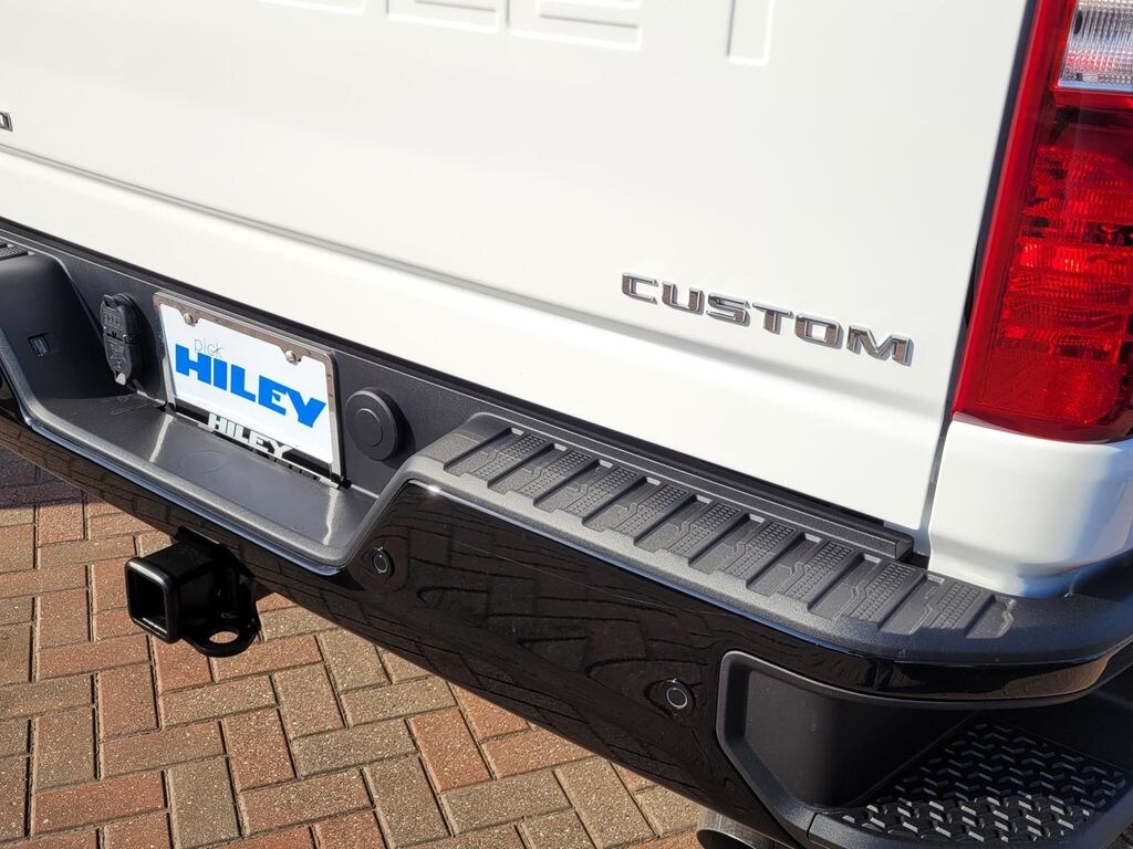 New 2026 Chevrolet Silverado 2500HD Custom Truck