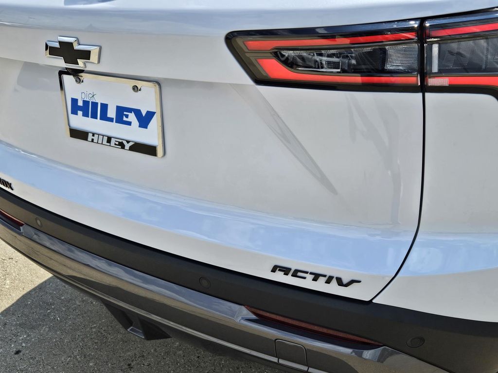 2026 Chevrolet Equinox ACTIV photo 3