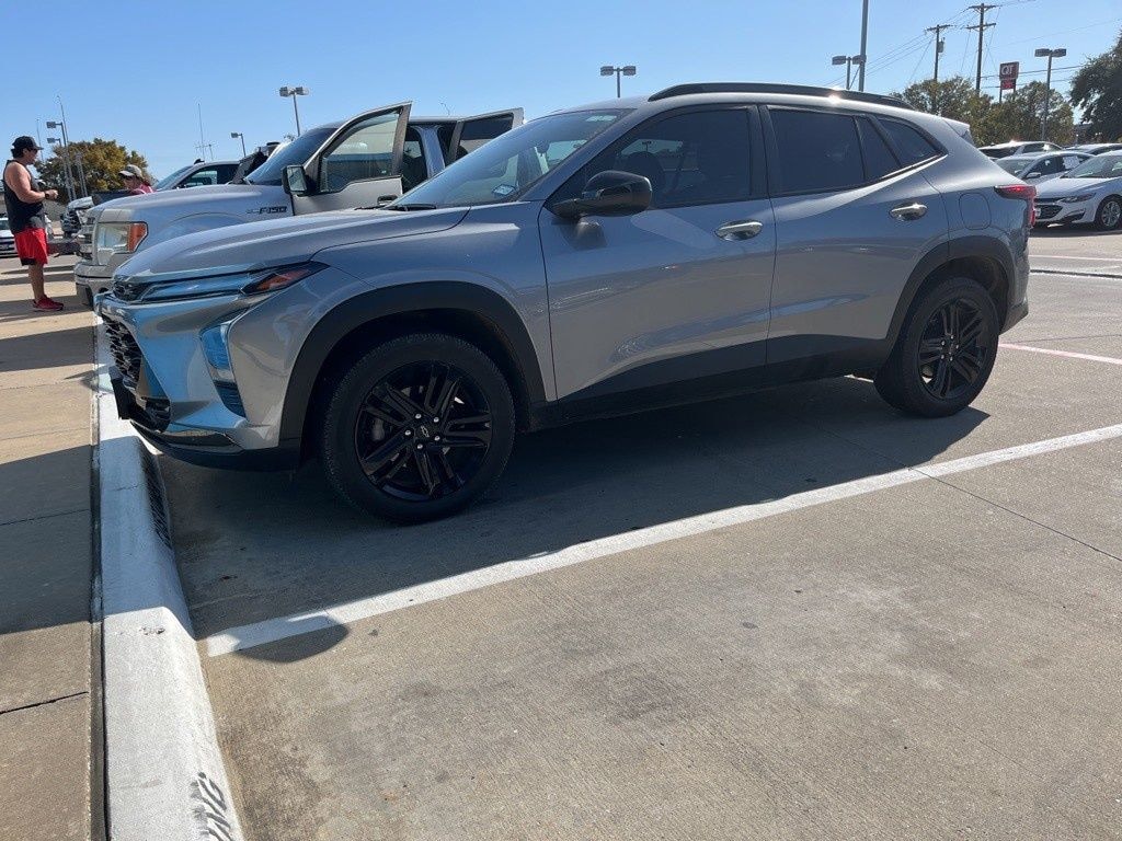 Certified 2025 Chevrolet Trax Activ SUV