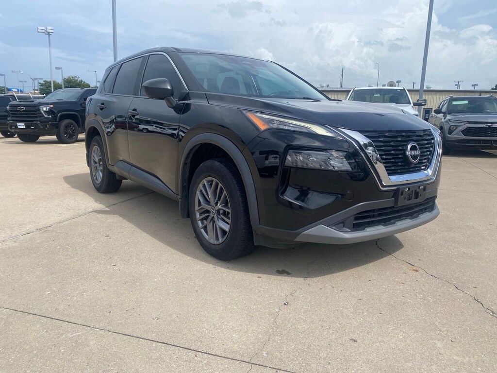 Used 2023 Nissan Rogue S SUV