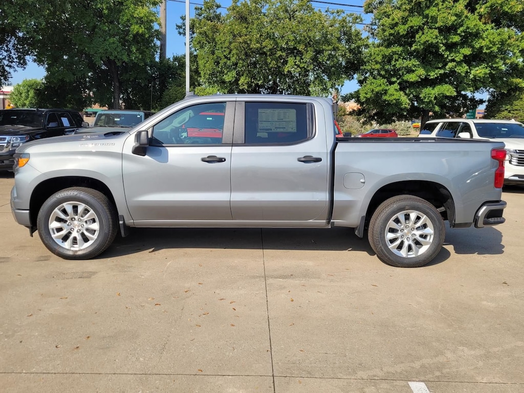 New 2026 Chevrolet Silverado 1500 Custom Truck