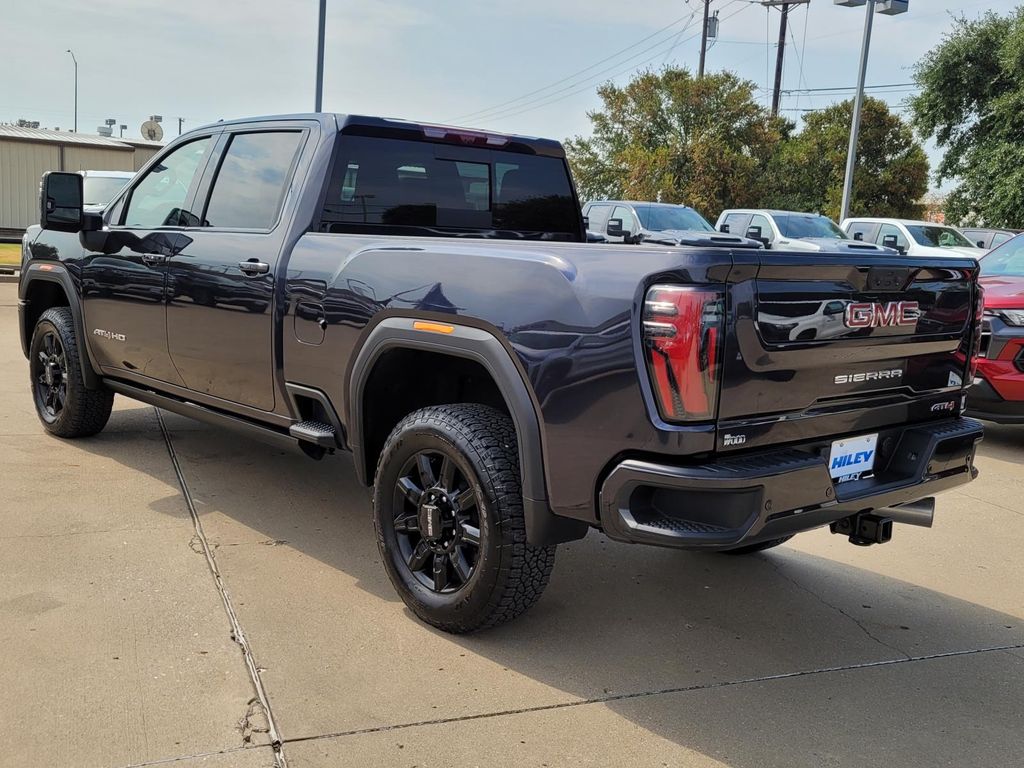 2025 Gmc Sierra HD AT4 photo 3