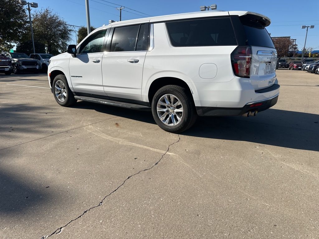 2023 Chevrolet Suburban Premier photo 2