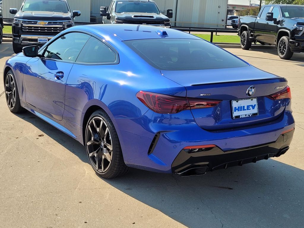 2025 Bmw M440i photo 2