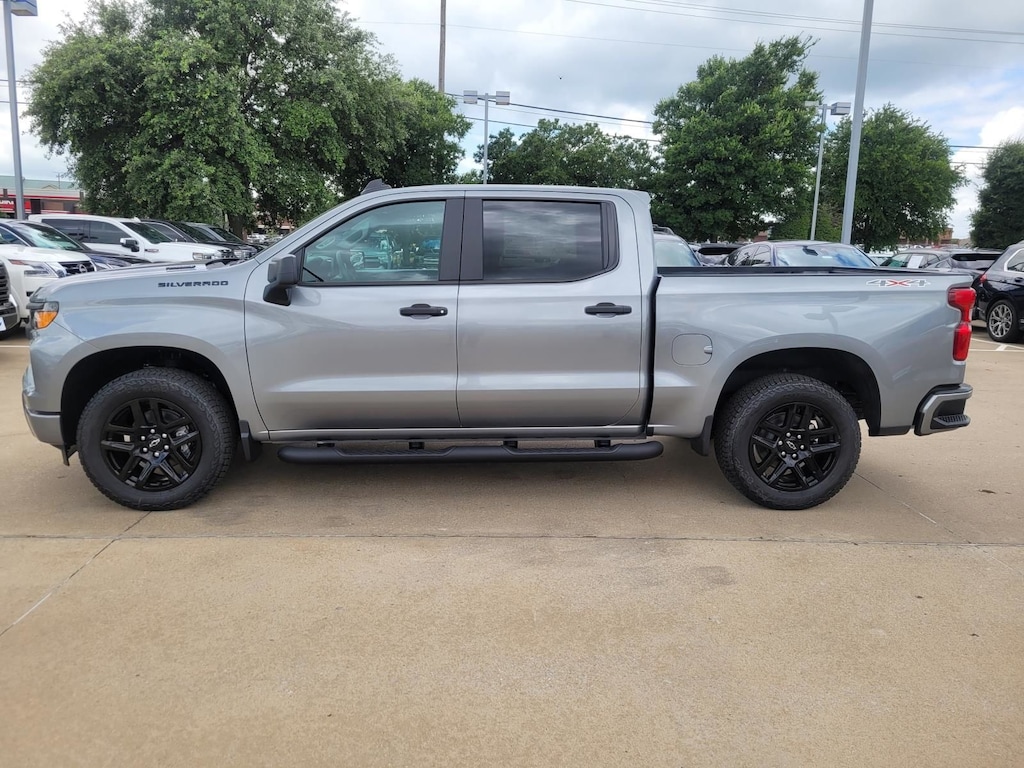New 2026 Chevrolet Silverado 1500 Custom Truck