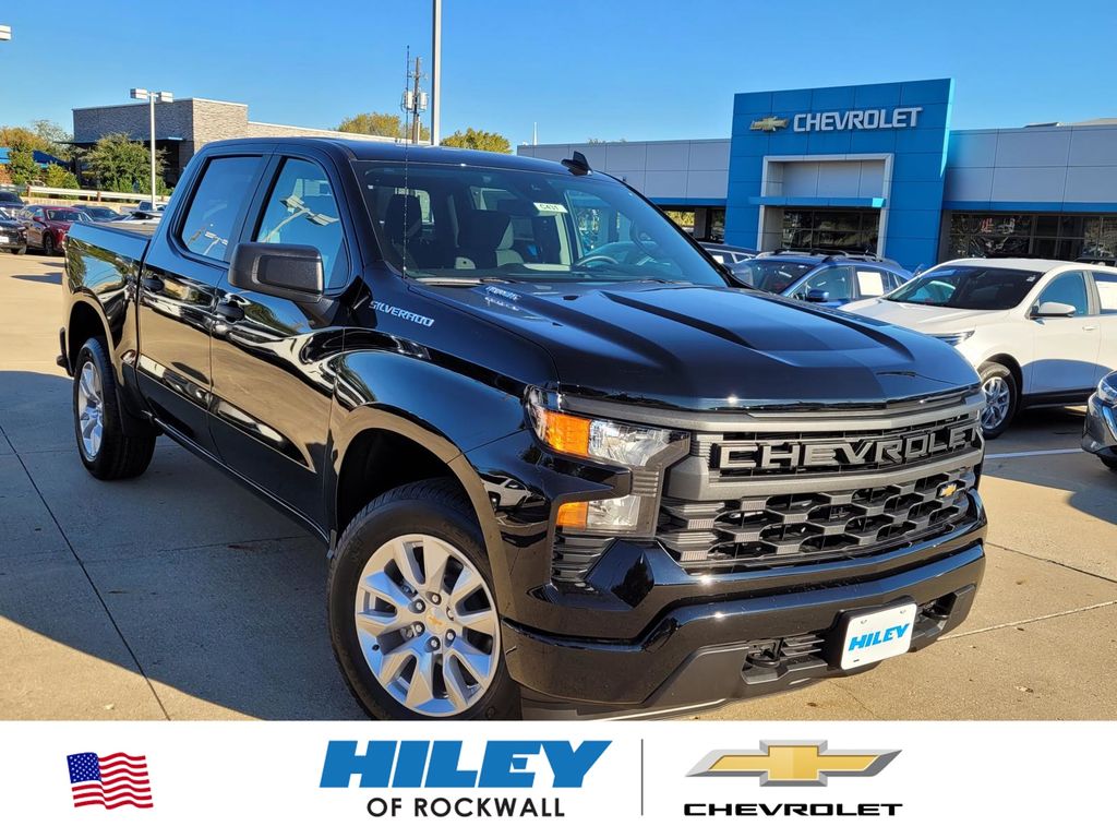 2026 Chevrolet Silverado 1500 Custom's photo