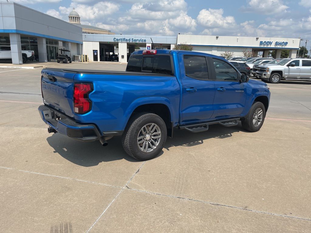 2023 Chevrolet Colorado LT photo 3