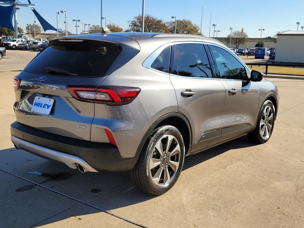 Used 2023 Ford Escape Hybrid Platinum SUV