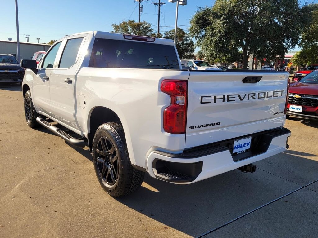 New 2026 Chevrolet Silverado 1500 Custom Truck