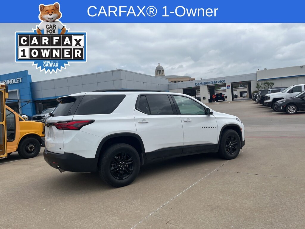 Used 2023 Chevrolet Traverse LT SUV
