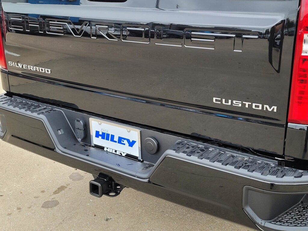 New 2026 Chevrolet Silverado 1500 Custom Truck