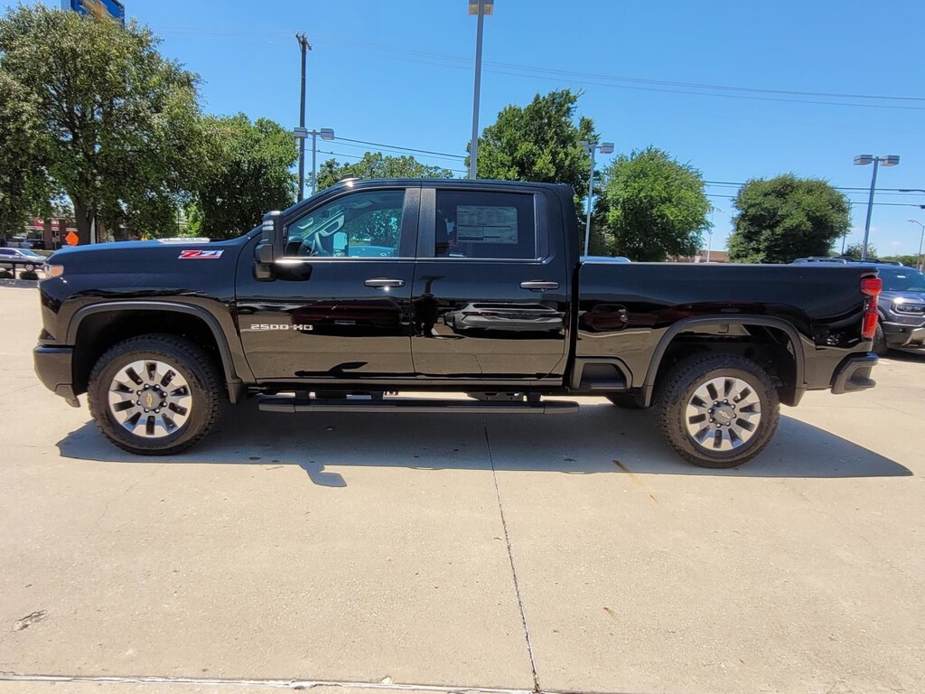 New 2026 Chevrolet Silverado 2500HD Custom Truck