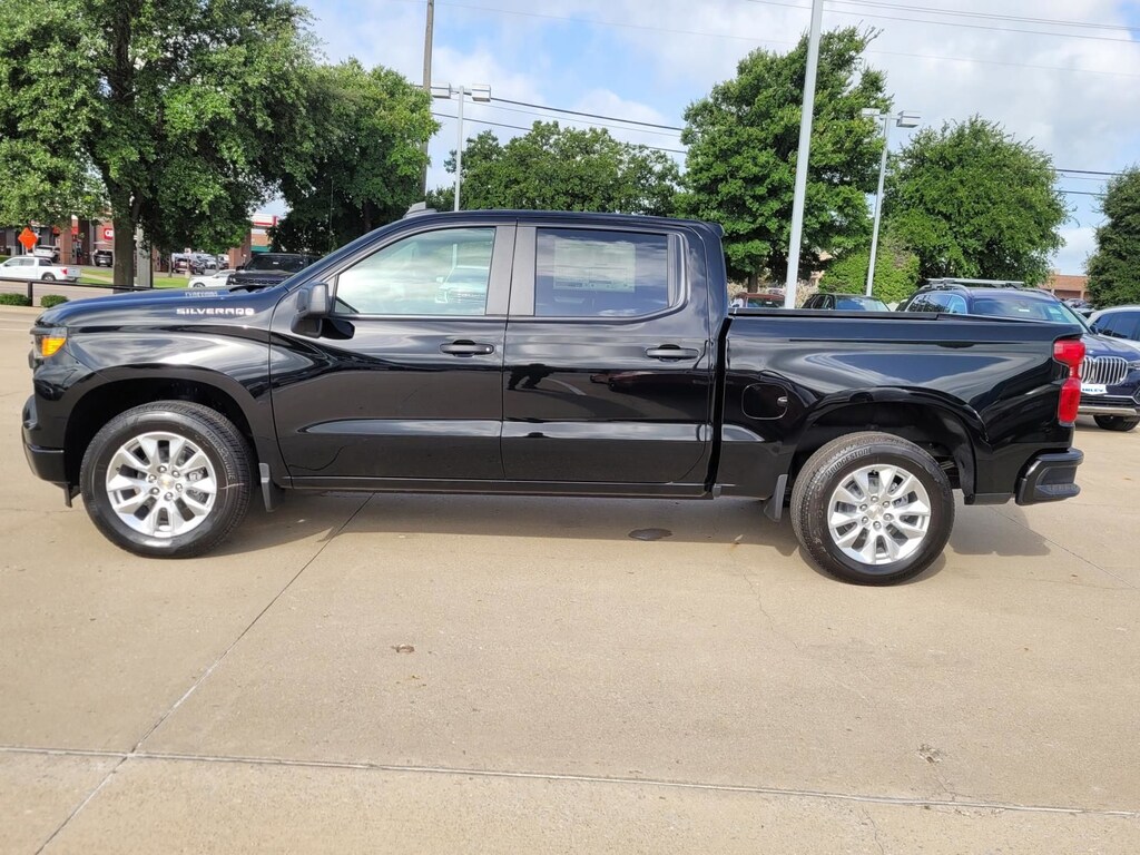 New 2026 Chevrolet Silverado 1500 Custom Truck