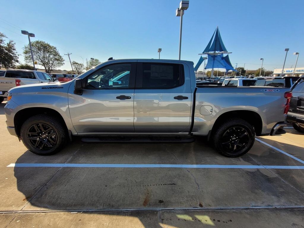 New 2026 Chevrolet Silverado 1500 Custom Truck