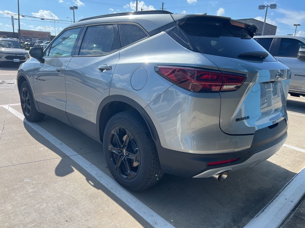 2023 Chevrolet Blazer 2LT photo 3