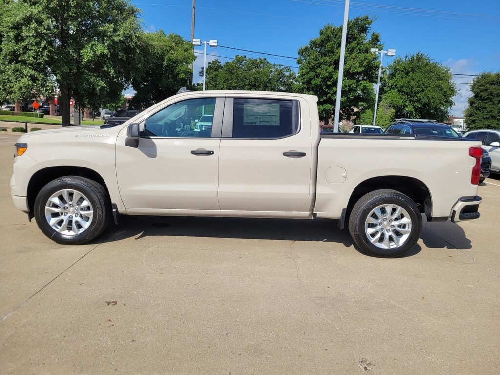 New 2026 Chevrolet Silverado 1500 Custom Truck