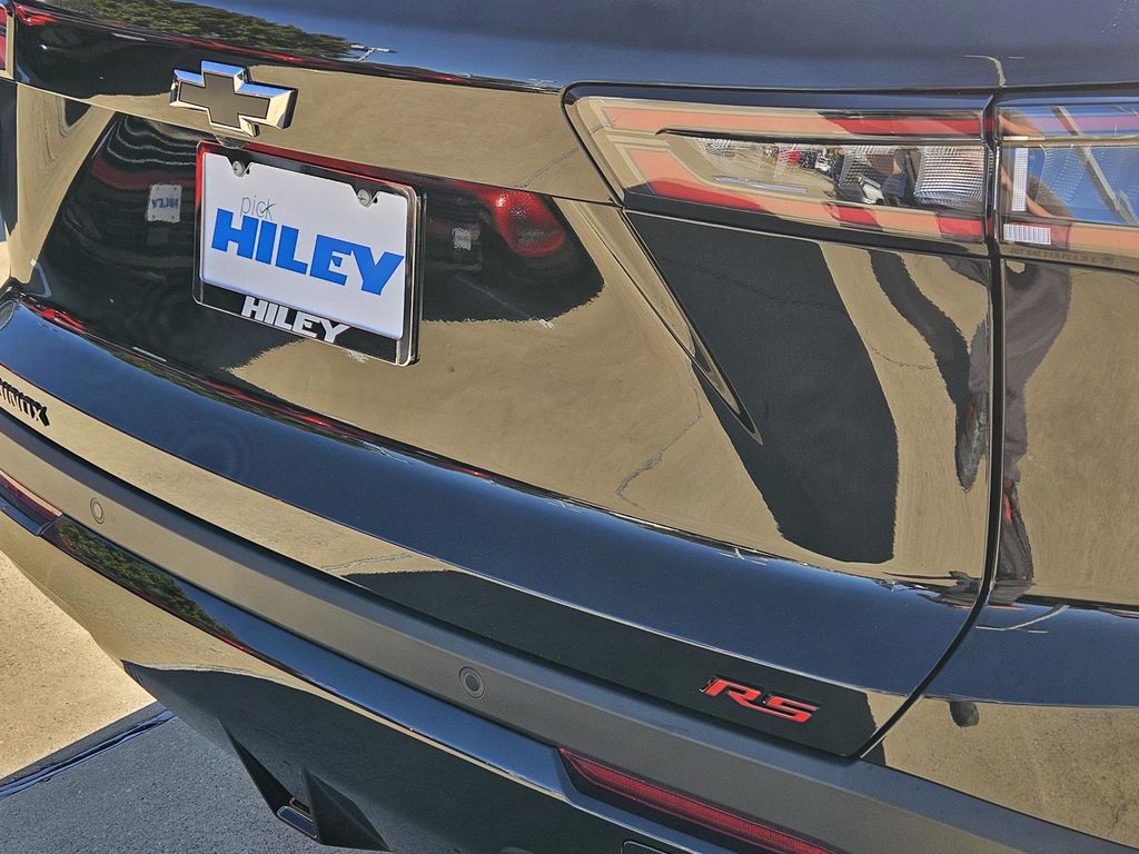 2026 Chevrolet Equinox RS photo 2