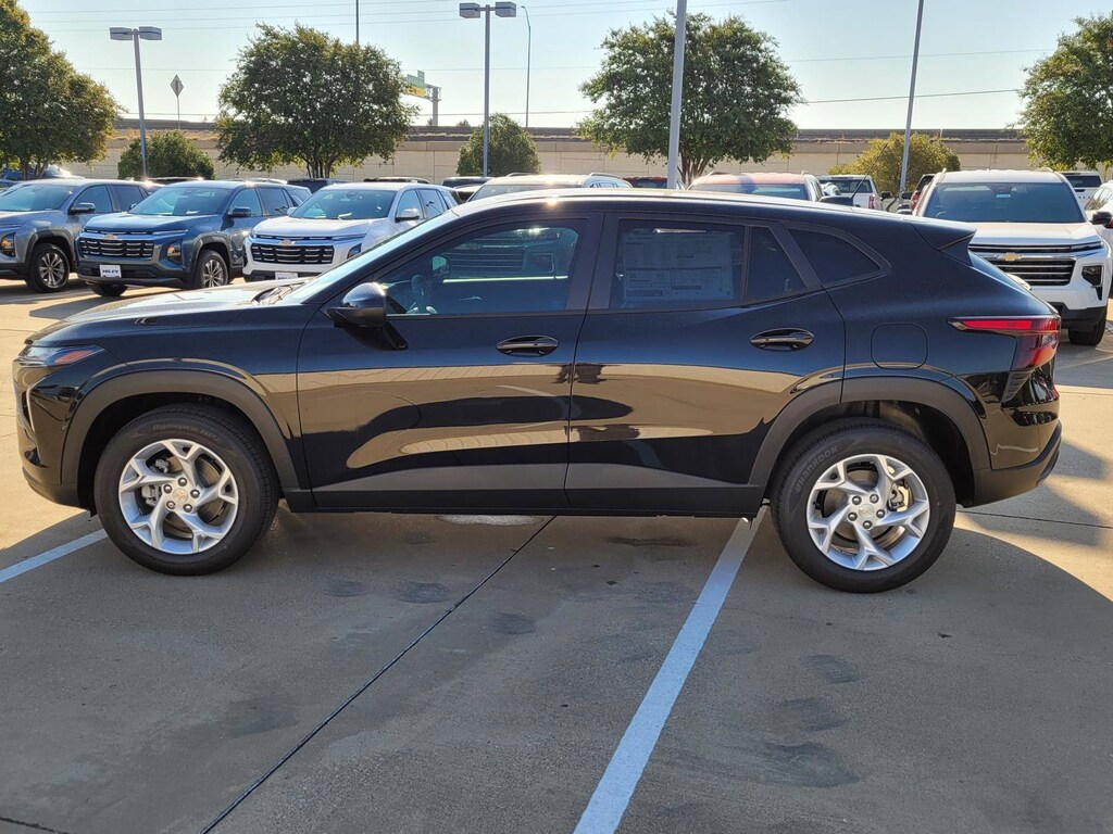 New 2026 Chevrolet Trax LS SUV