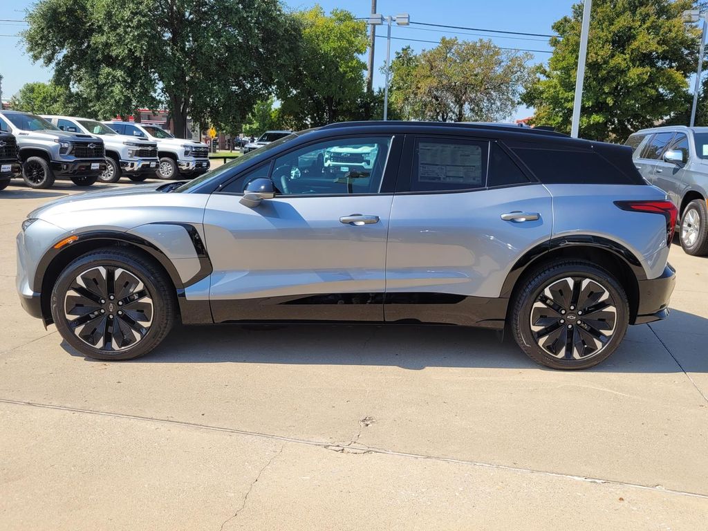 2026 Chevrolet Blazer EV RS photo 2