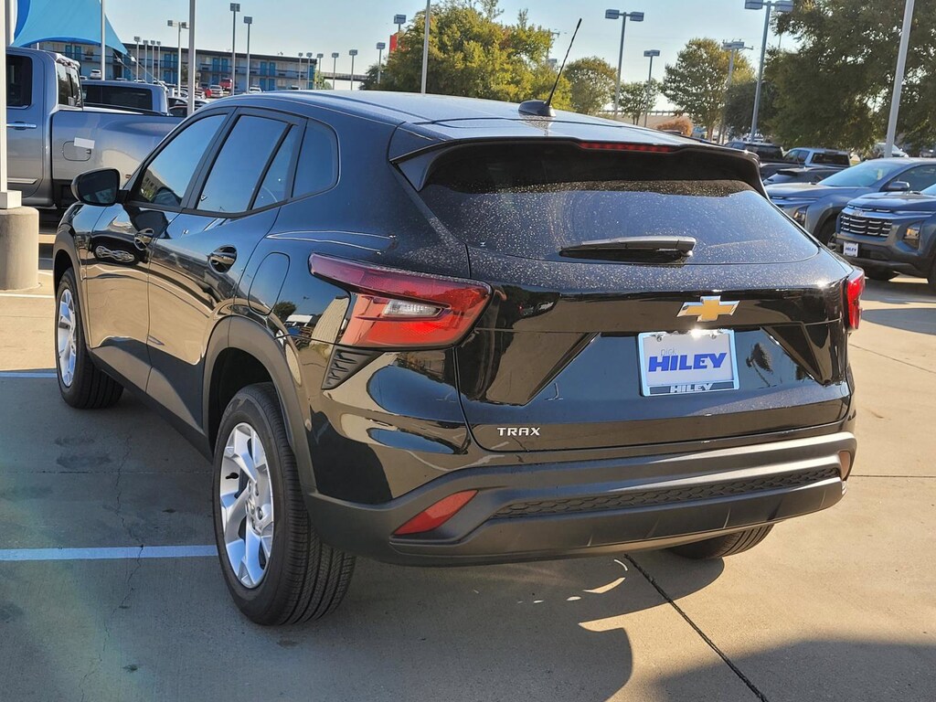 New 2026 Chevrolet Trax LS SUV