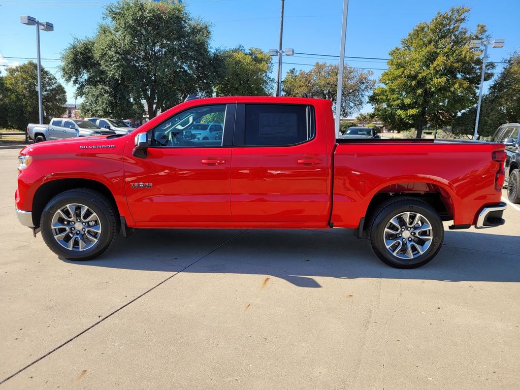 2026 Chevrolet Silverado 1500 LT photo 2