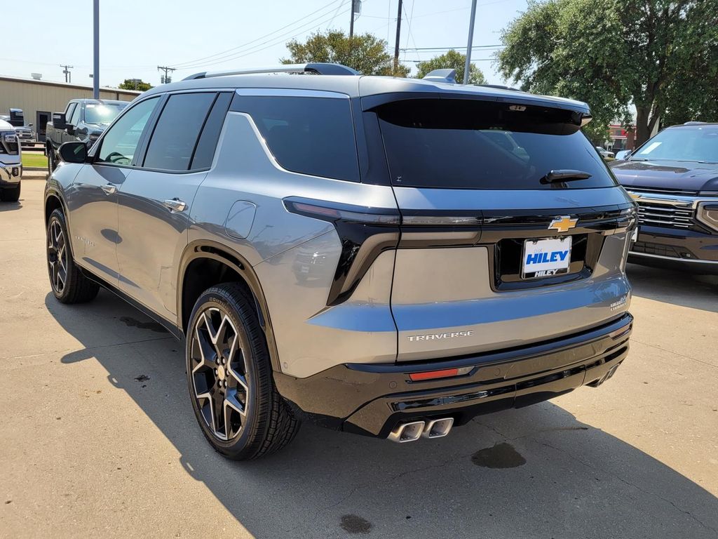 2026 Chevrolet Traverse High Country photo 3