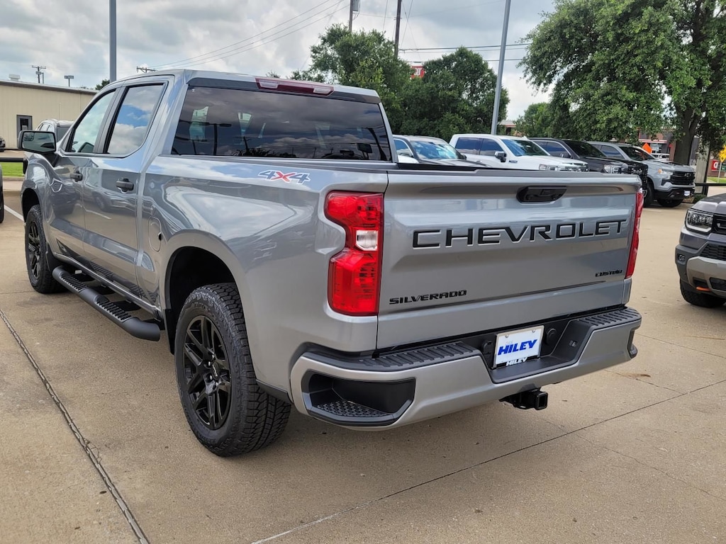 New 2026 Chevrolet Silverado 1500 Custom Truck