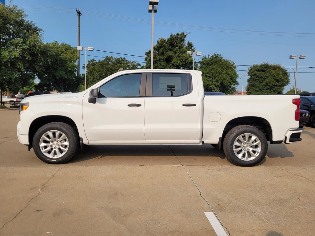 New 2026 Chevrolet Silverado 1500 Custom Truck
