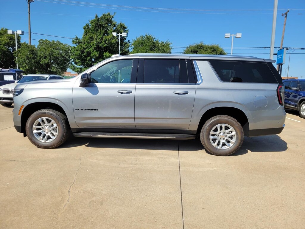 New 2026 Chevrolet Suburban LT SUV