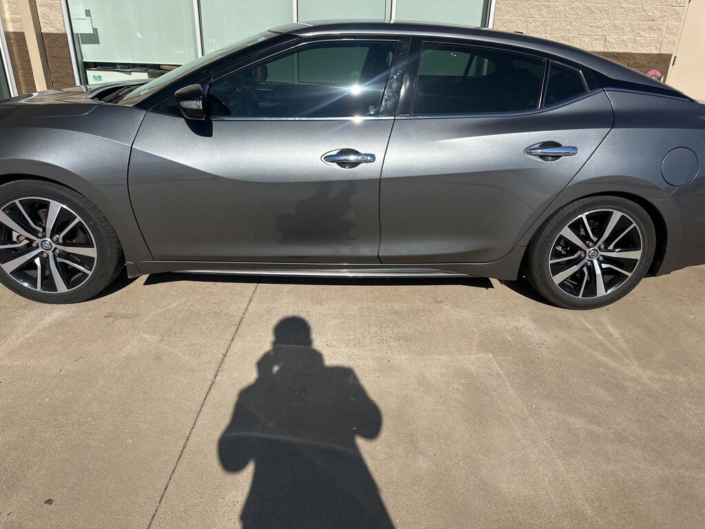 Used 2021 Nissan Maxima SV Sedan