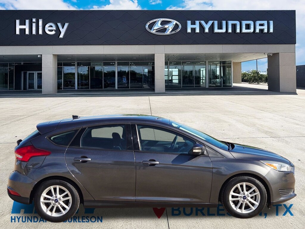 Used 2016 Ford Focus SE Hatchback