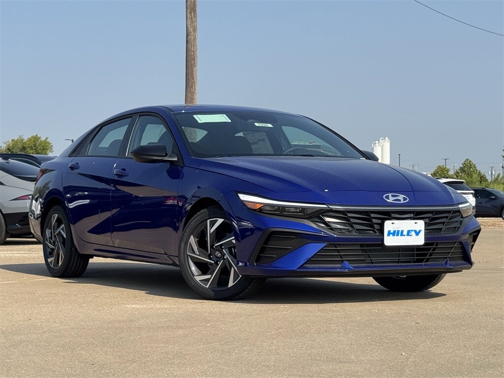 New 2025 Hyundai Elantra SEL Sport Sedan