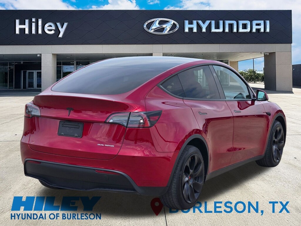 Used 2024 Tesla Model Y Long Range SUV
