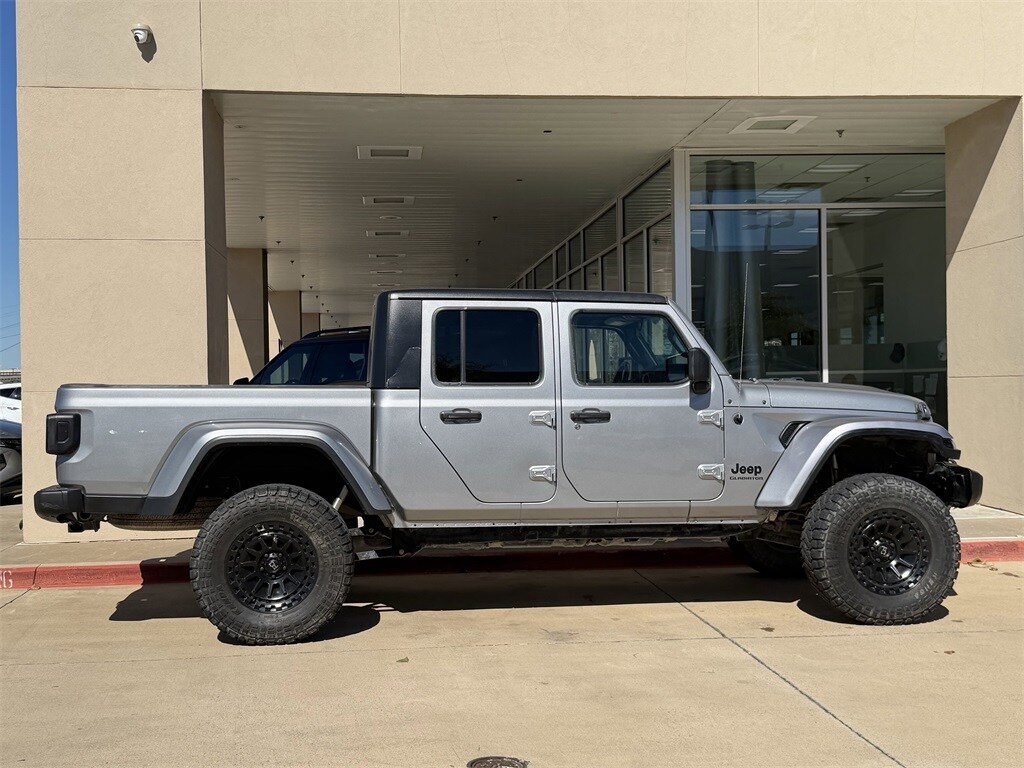 Used 2020 Jeep Gladiator Sport Truck