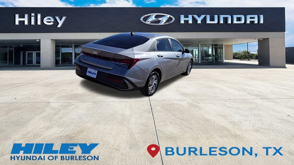 New 2026 Hyundai Elantra SE Sedan