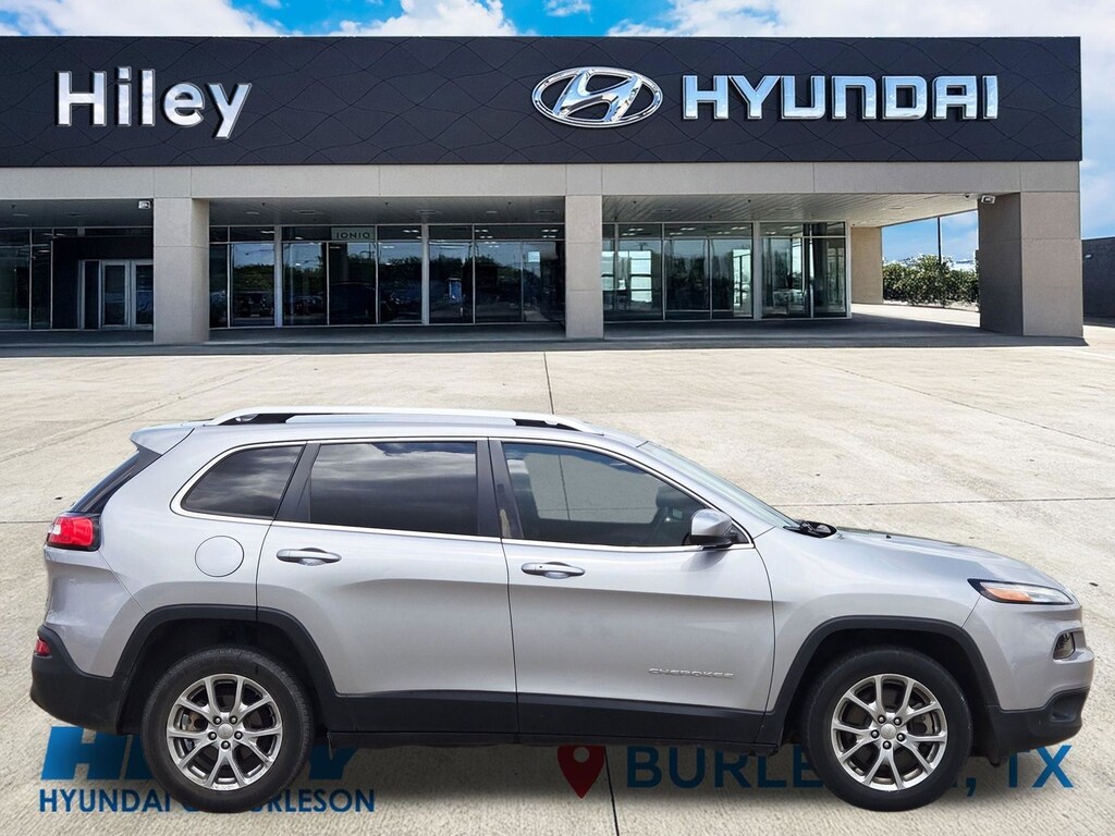 Used 2018 Jeep Cherokee Latitude Plus SUV