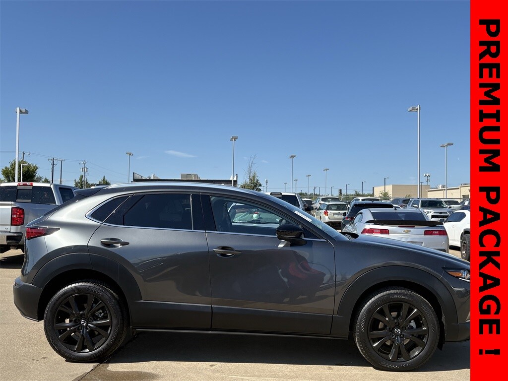 2022 Mazda CX-30 2.5 Turbo Premium photo 3