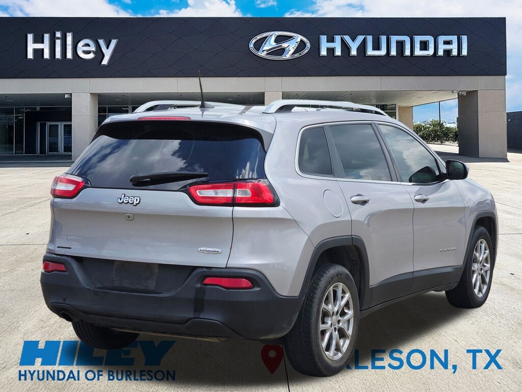 Used 2018 Jeep Cherokee Latitude Plus SUV