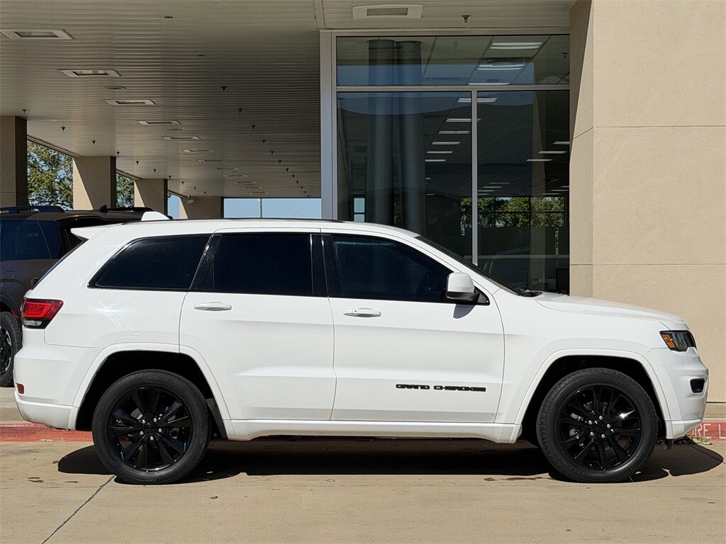 Used 2019 Jeep Grand Cherokee Altitude SUV