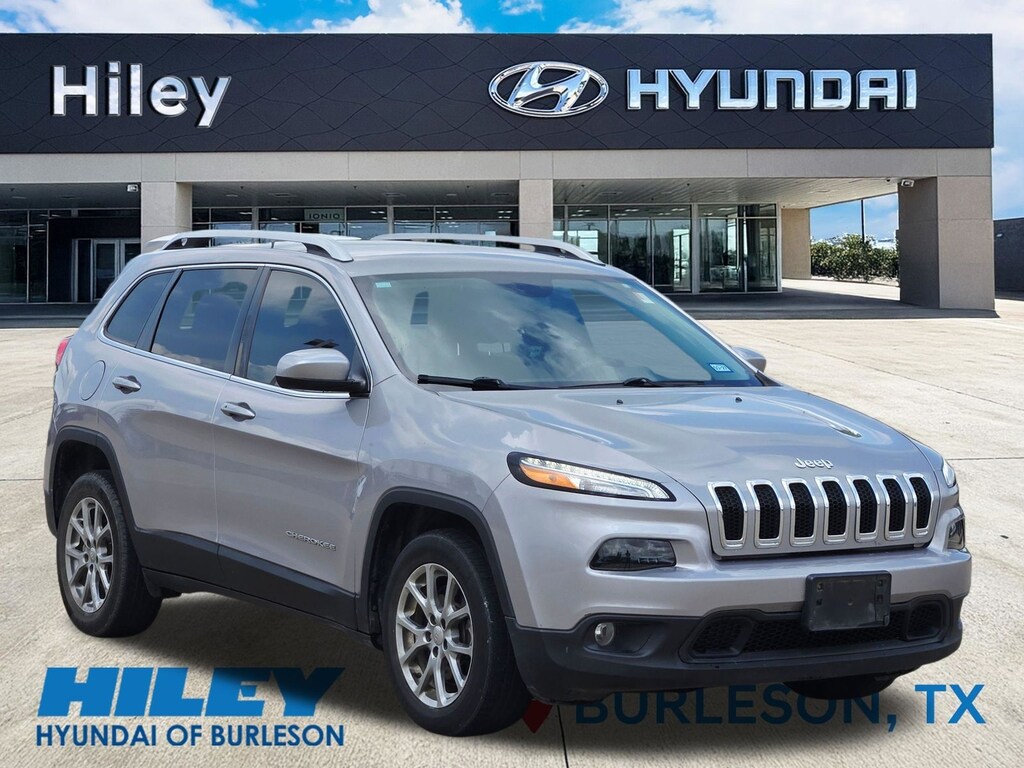 Used 2018 Jeep Cherokee Latitude Plus SUV