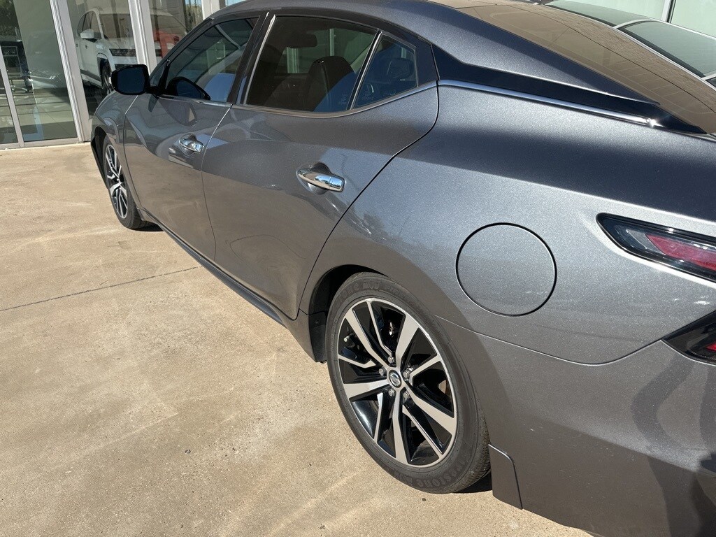Used 2021 Nissan Maxima SV Sedan