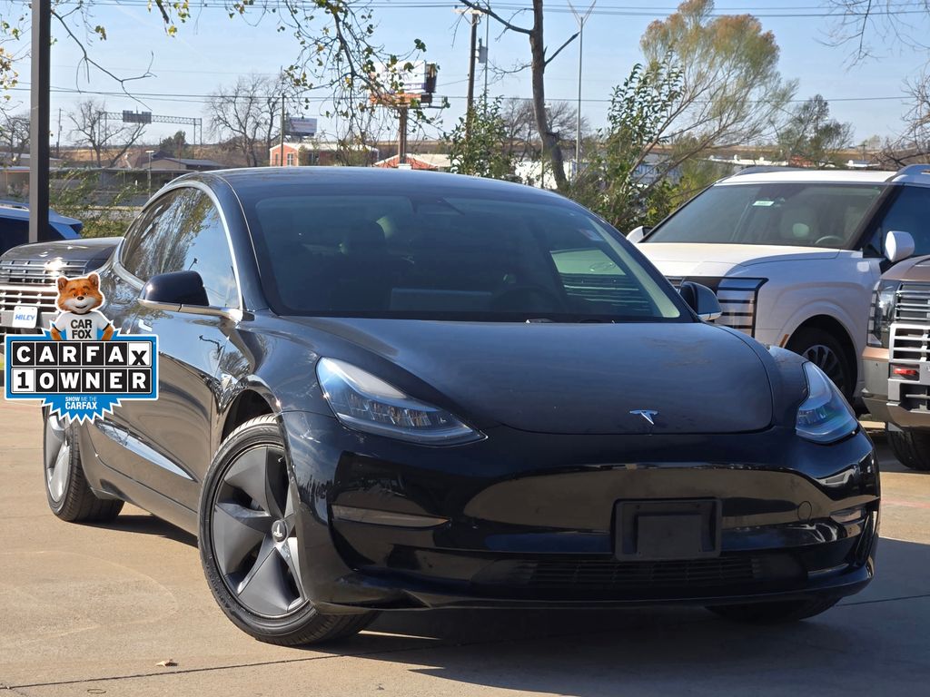 2019 Tesla Model 3 Rear-Wheel Drive's photo