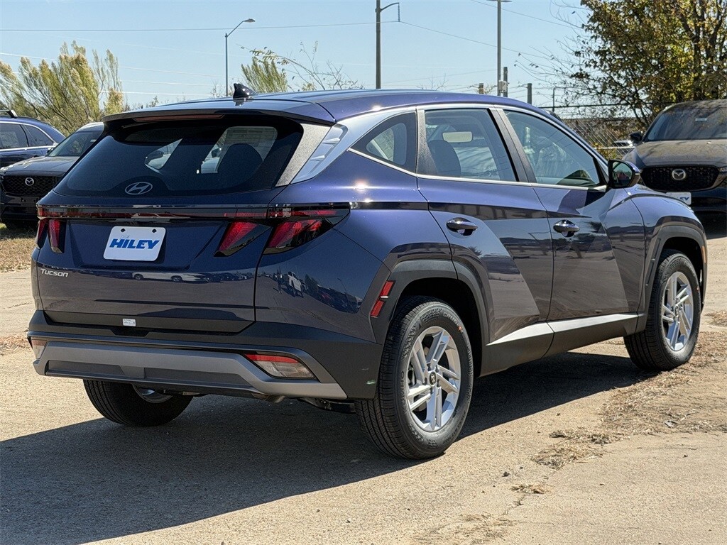 2026 Hyundai Tucson SE photo 4