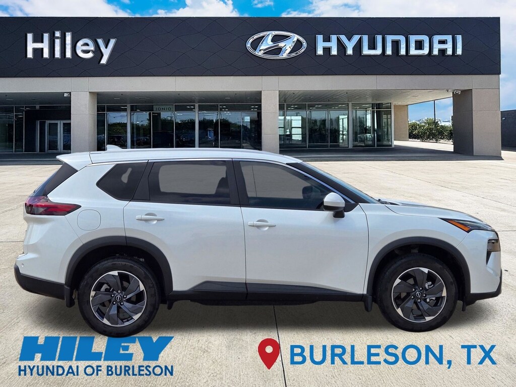 Used 2024 Nissan Rogue SV SUV
